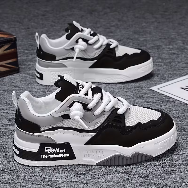 Sneaker